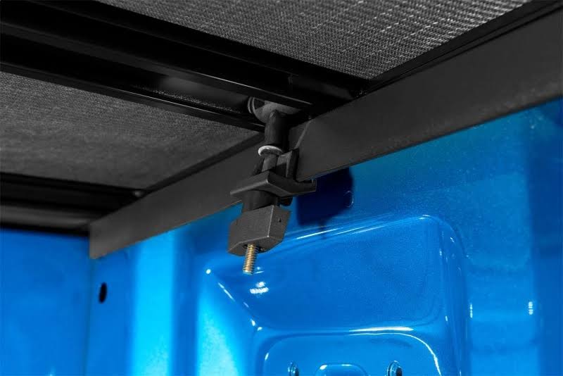 Tri Fold Tonneau Cover I22686