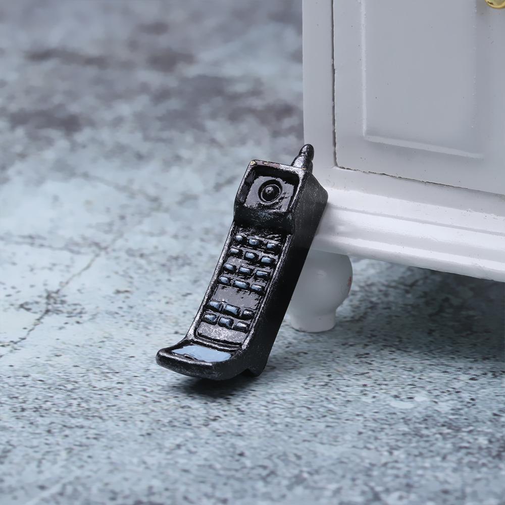 Antique Resin Dollhouse Mini Pianos Furniture Figurine Telephone TV Model LUGGAGE R909510