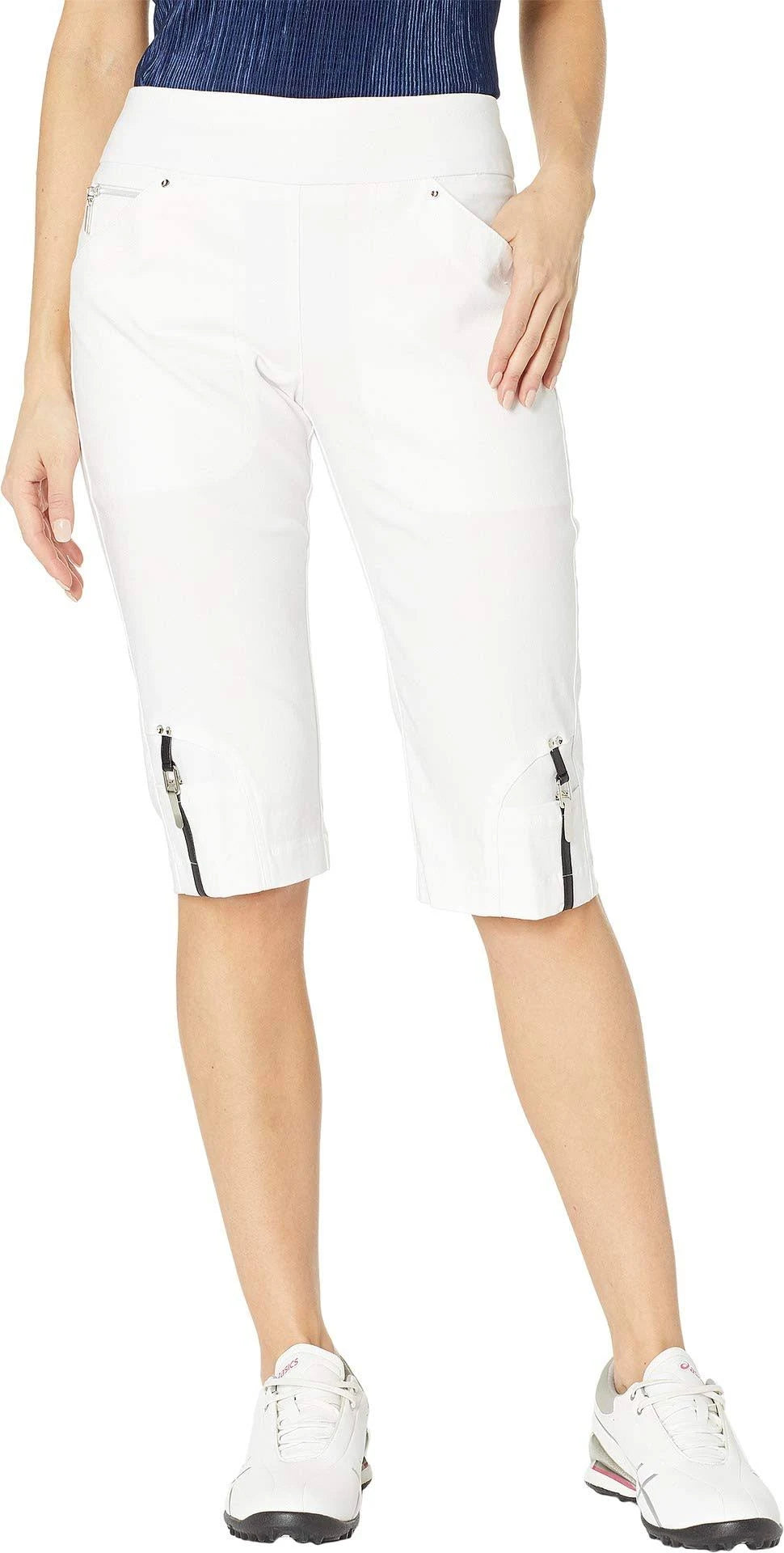 White Pull-On Knee Capris U2244