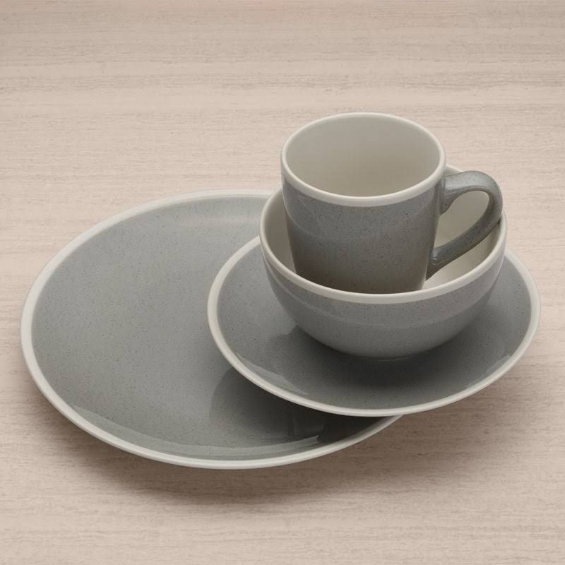 16-Piece Dinnerware Set O932