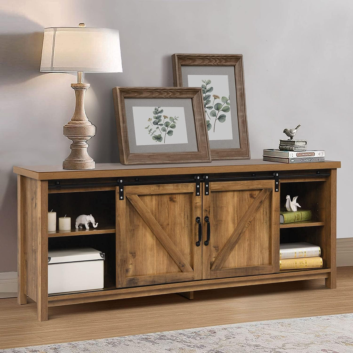 Rustic Gray Wash Wood TV Stand with Sliding Barn Door Q740433