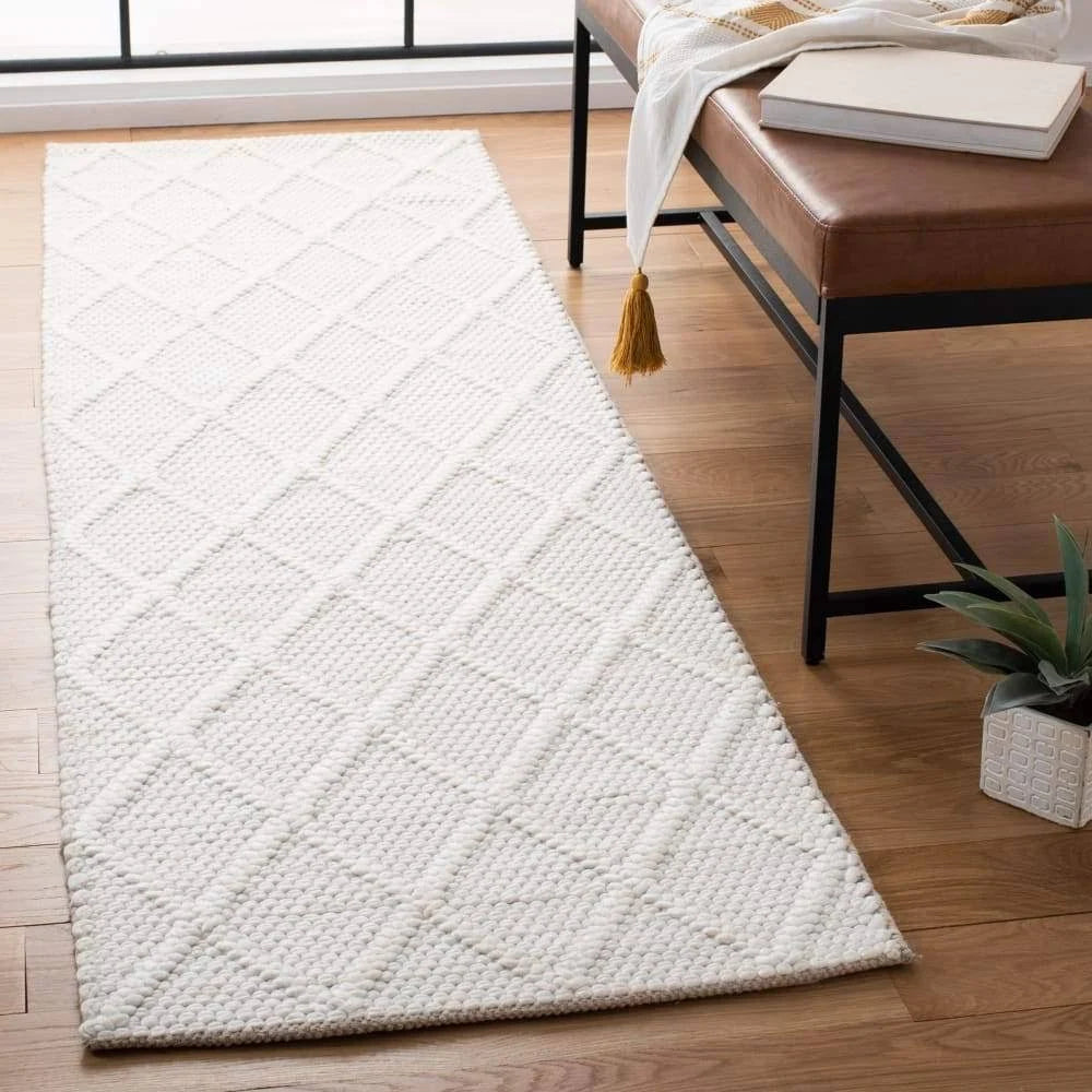 Ivory Runner Z137636