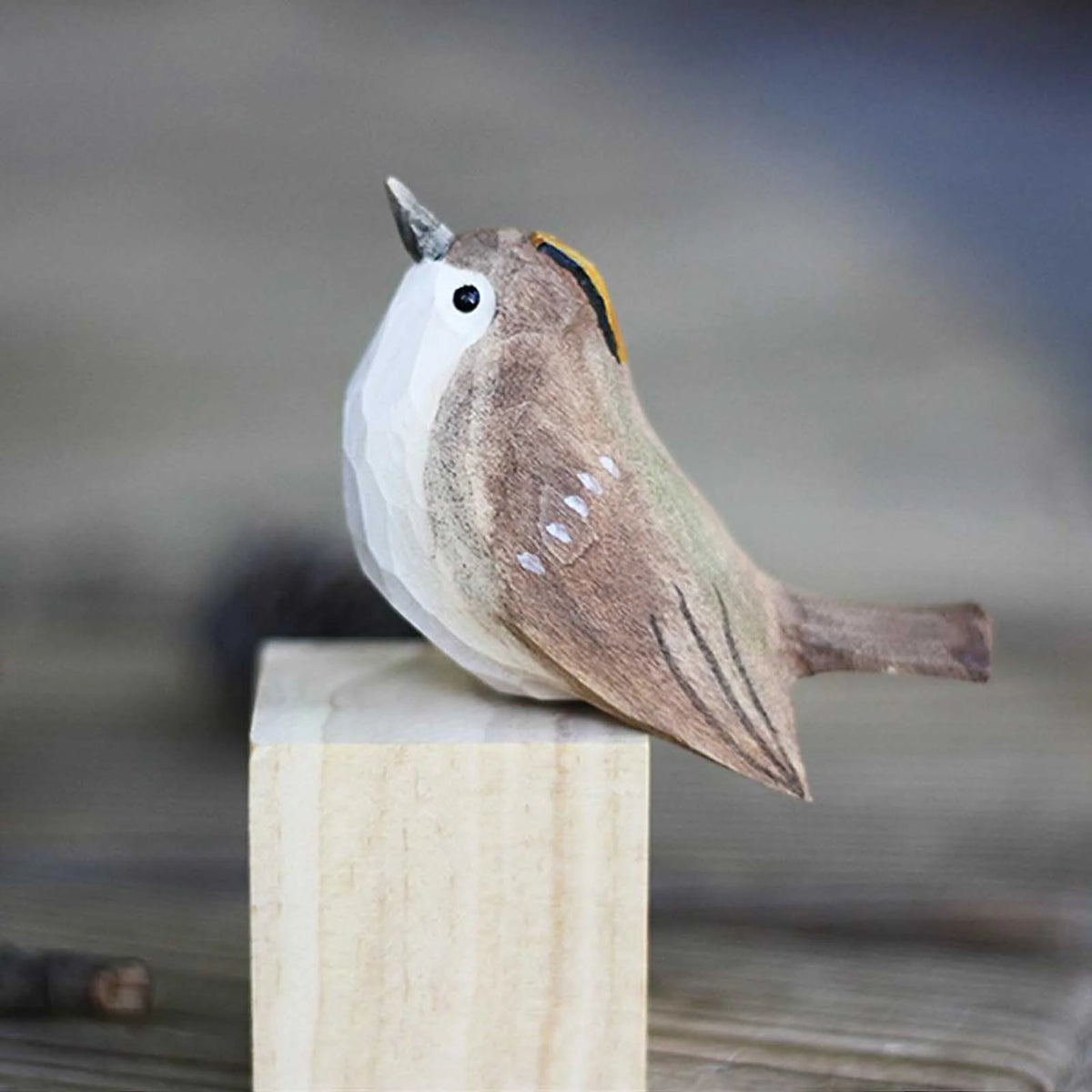 Golden-crowned Kinglet Figure Carving Hand-Made Decoration Miniature R252584