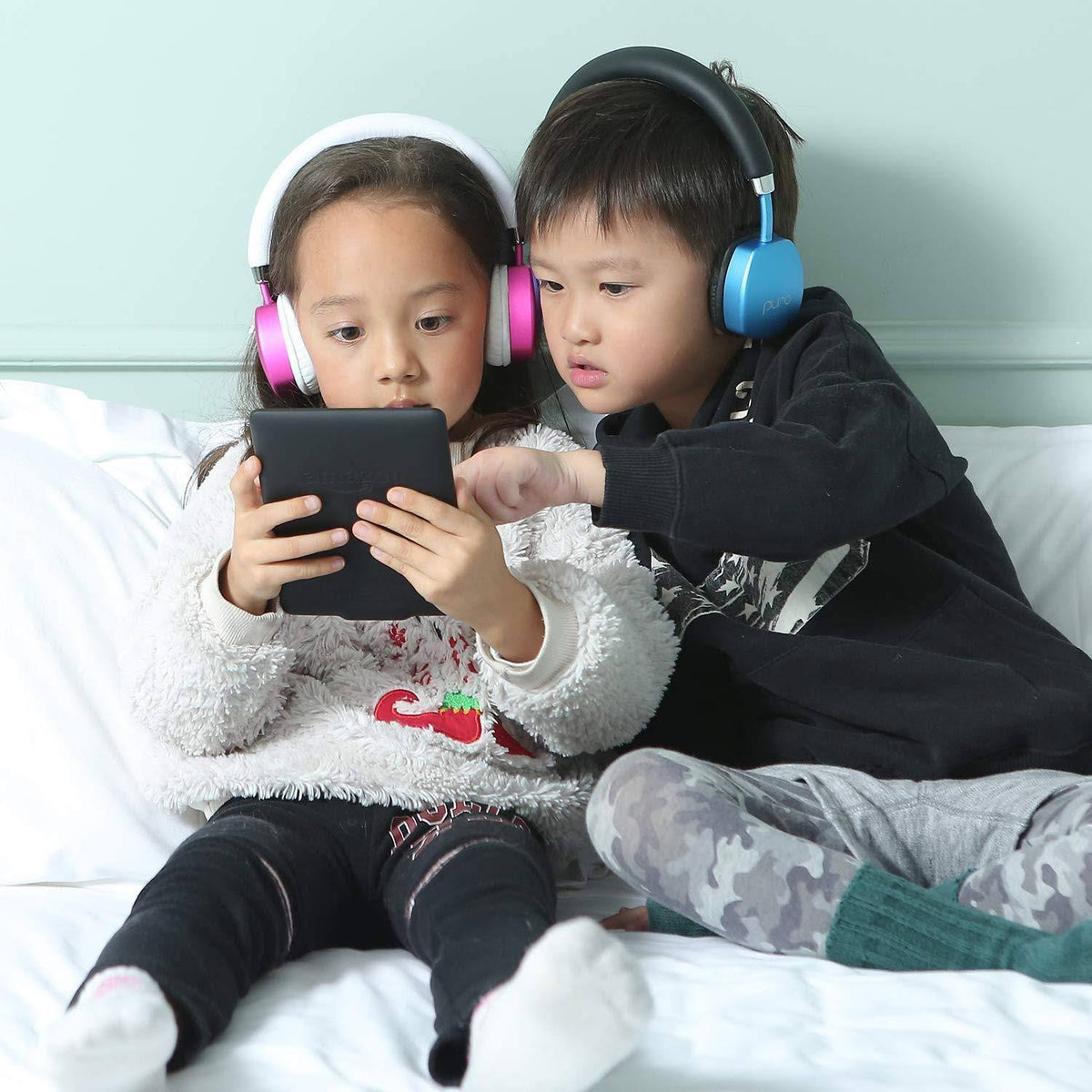 Pink Over-Ear Active Noise Cancelling Headphones E56517