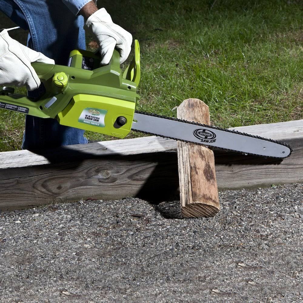 18-inch 14 Amp Electric Chain Saw M975886